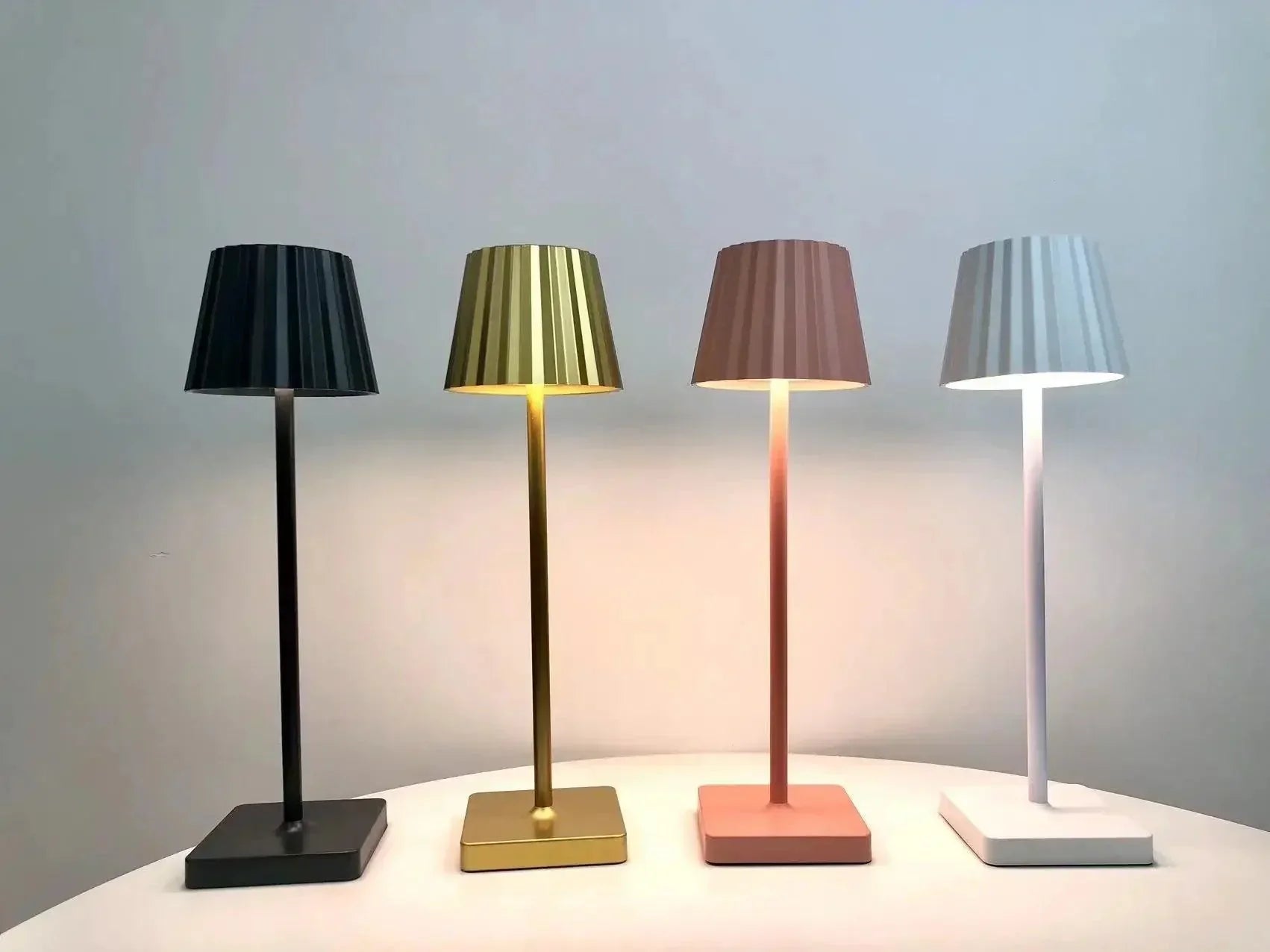 LuxiGlow - Lampe de Table LED Sans Fil | Recharge USB et intensité réglable