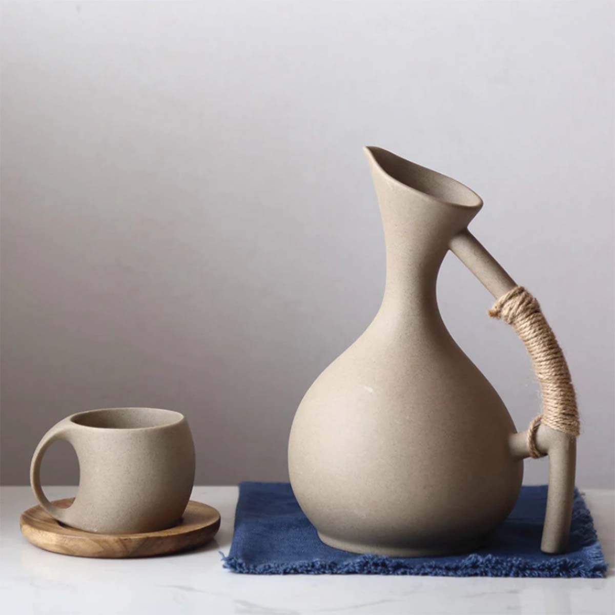 Terrena - Jugs en Céramique Faits Main | Vaisselle à boire moderne et organique