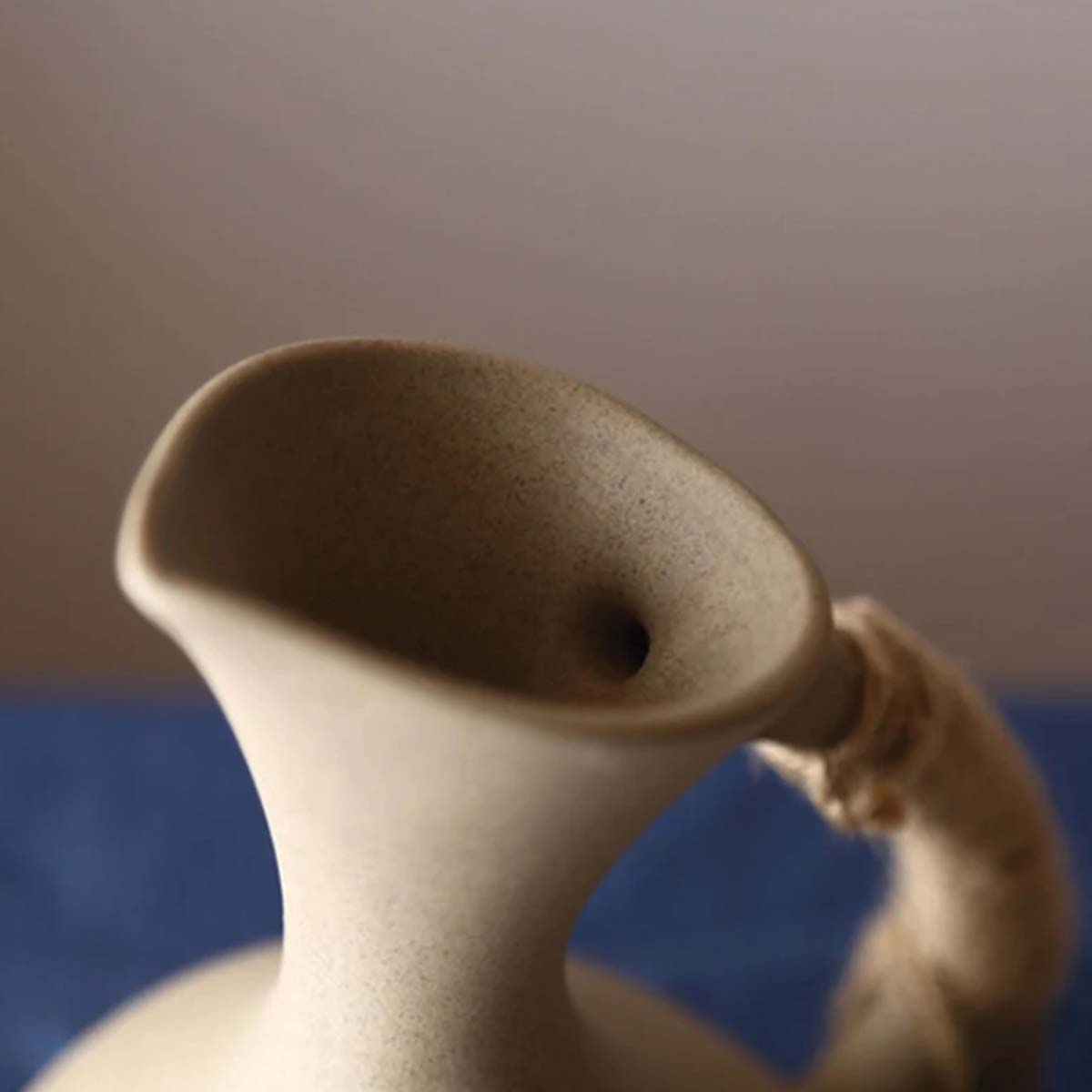 Jugs en céramique faits main | Vaisselle à boire moderne et organique