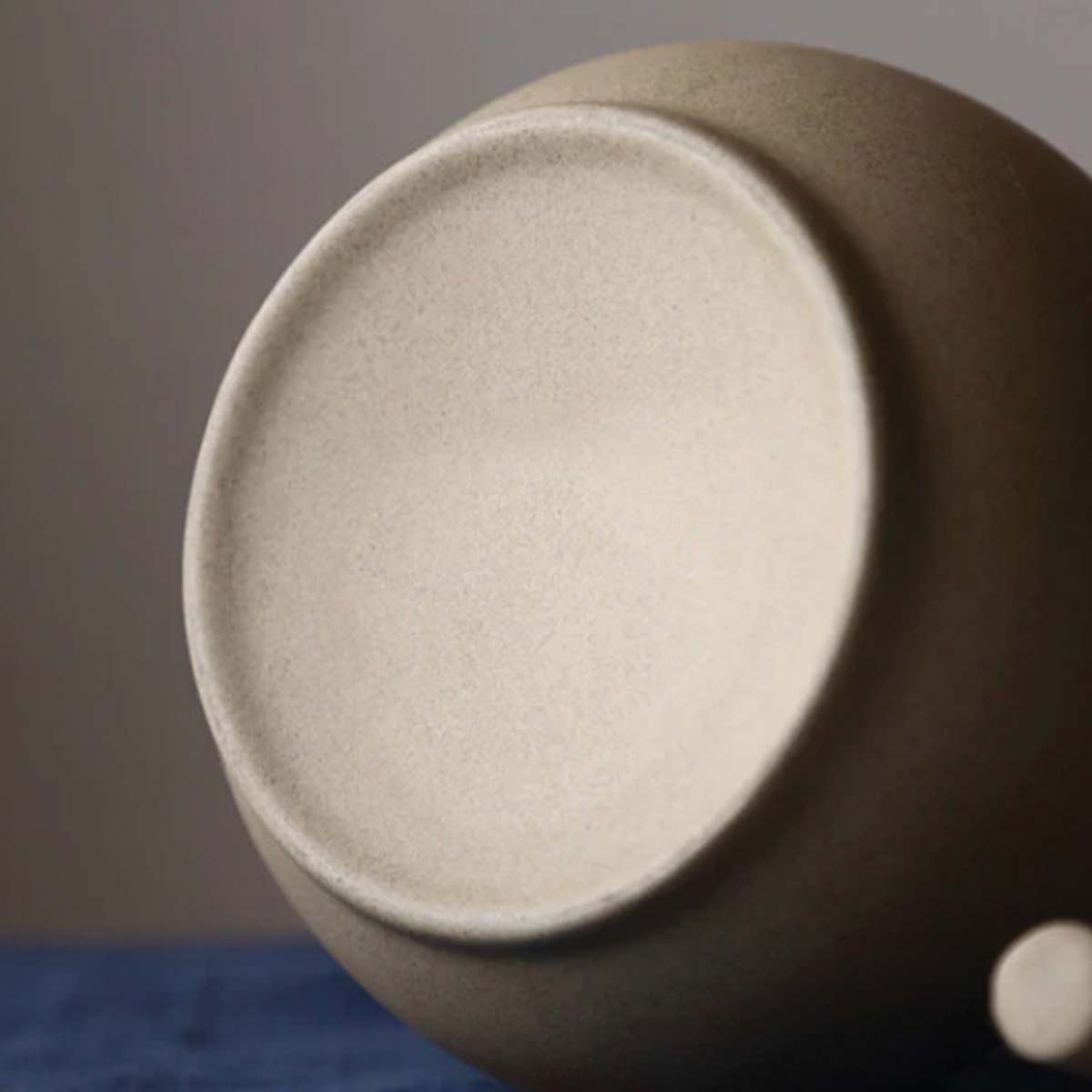 Jugs en céramique faits main | Vaisselle à boire moderne et organique