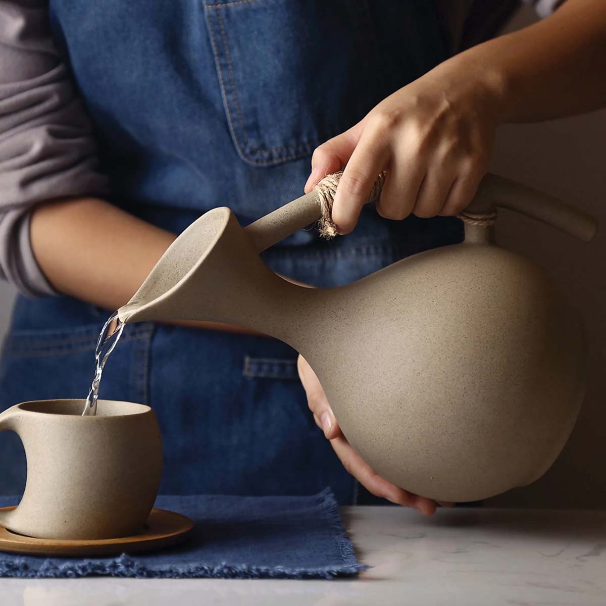 Terrena - Jugs en Céramique Faits Main | Vaisselle à boire moderne et organique