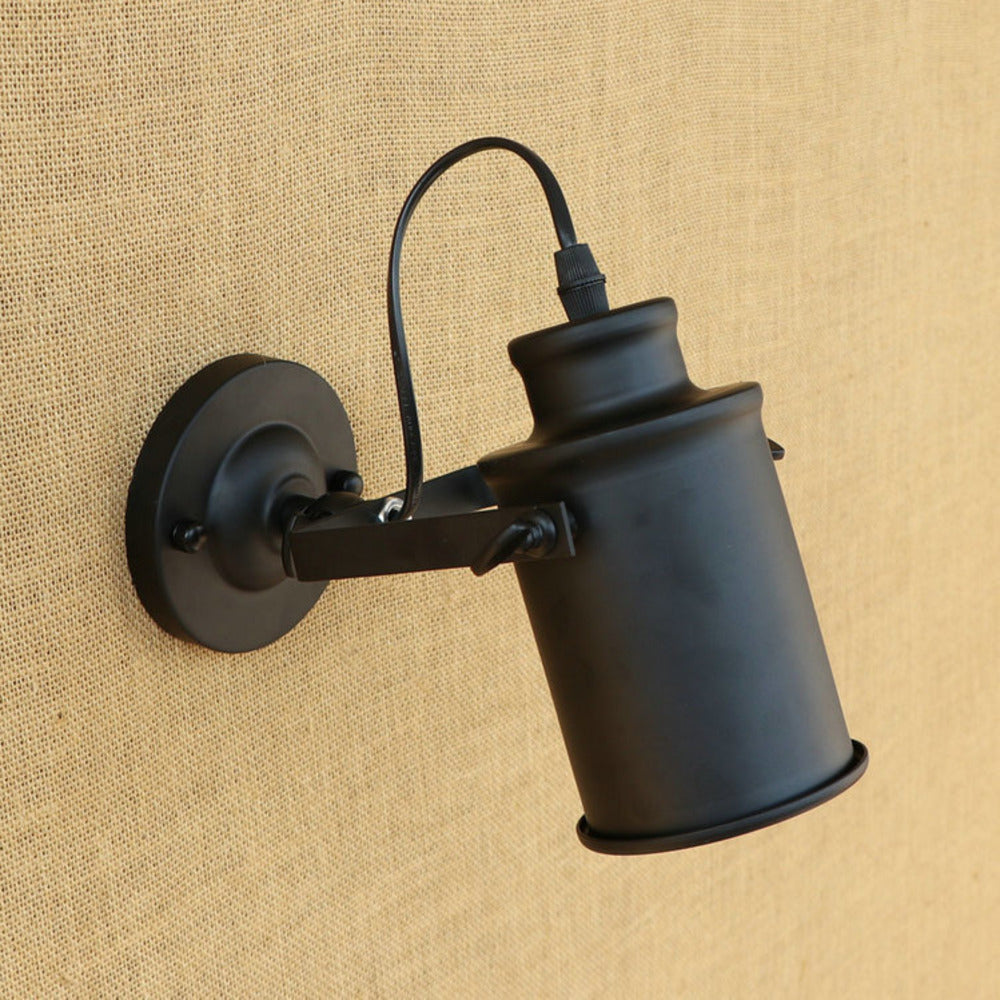IronSwivel - Applique Murale Pivotante en Fer | Éclairage industriel orientable pour espaces modernes