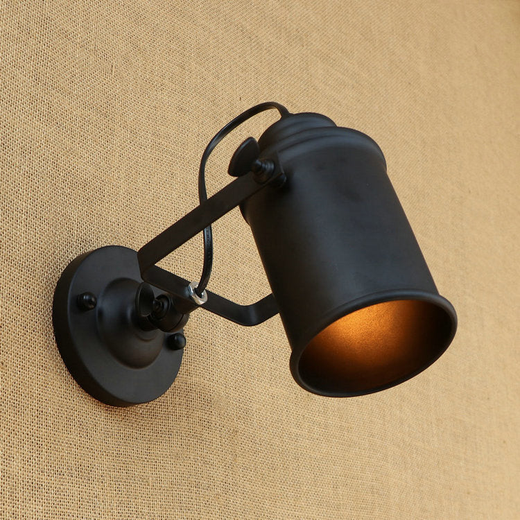 IronSwivel - Applique Murale Pivotante en Fer | Éclairage industriel orientable pour espaces modernes