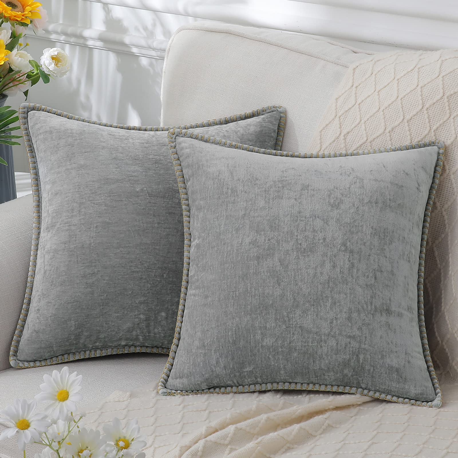 LuminaLuxe - Housse de coussin en chenille