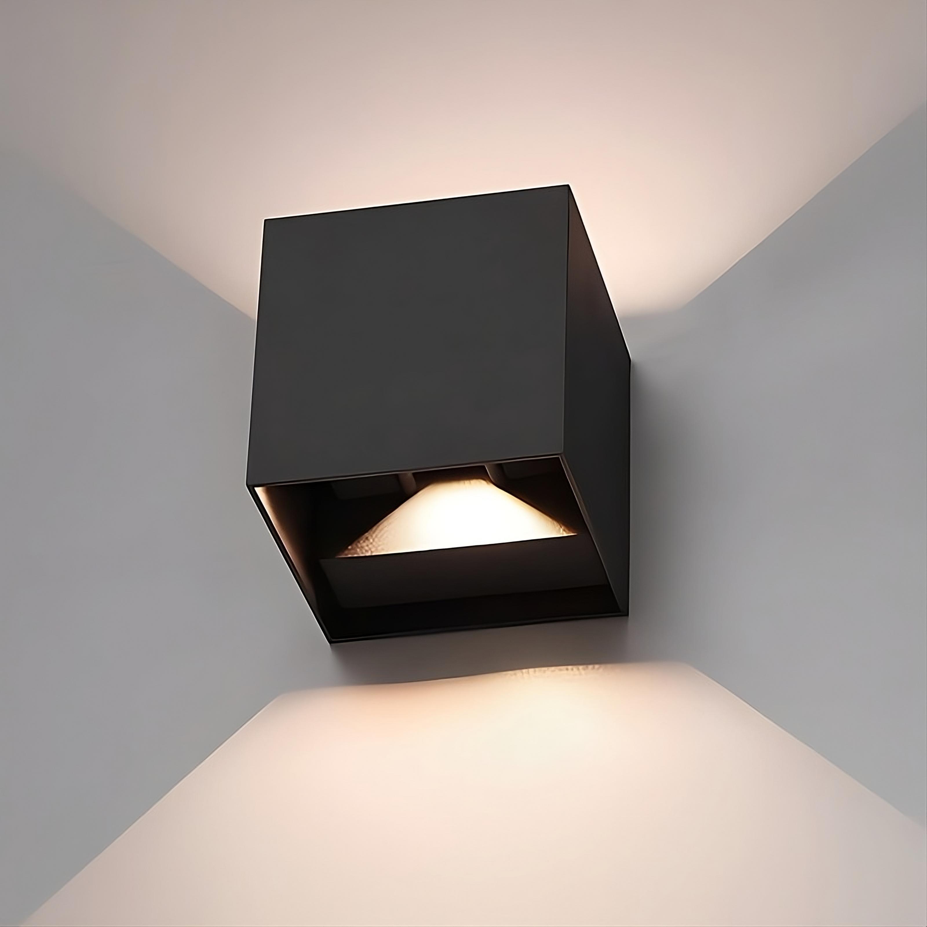Lampadaire à détection de mouvement monté au mur | Améliorez la sécurité et la visibilité avec activation automatique