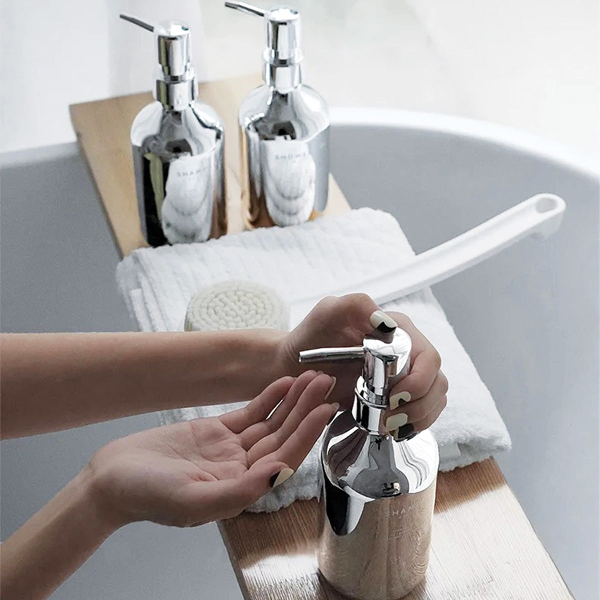 Ensemble de pompe à savon en chrome | Design moderne, accessoire de salle de bain élégant