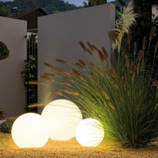 Lumière de jardin sphérique solaire | Résistante aux intempéries, 16 couleurs, télécommande