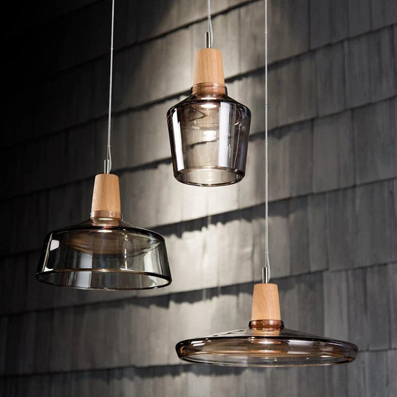 Luminaires suspendus en verre nordique moderne | Transparent et ambre avec base en bois