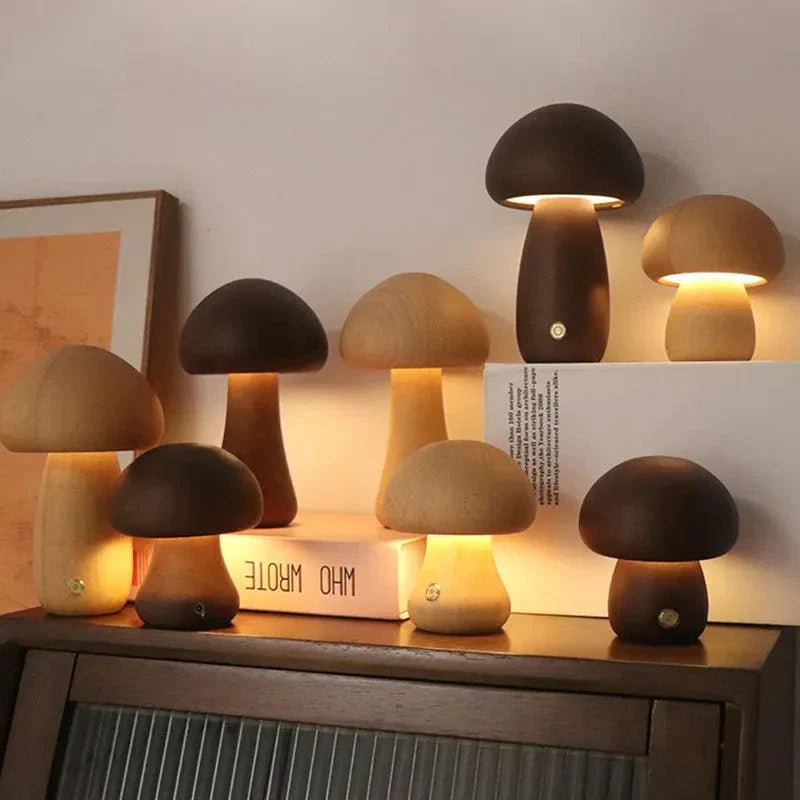 Lampe de table sans fil Mushglow en forme de champignon | Bois et mousse, réglage de la luminosité, USB, rechargeable