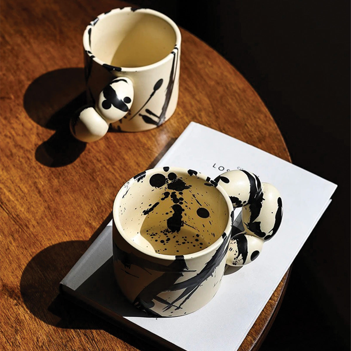 Tasse en céramique Splash Ink | Design artistique, céramique durable, parfaite pour le café et le thé