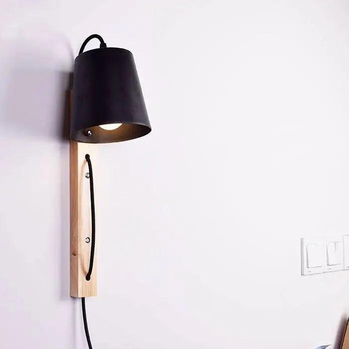 Lampe murale en bois nordique | Finition noire, socle E27, alimentation AC