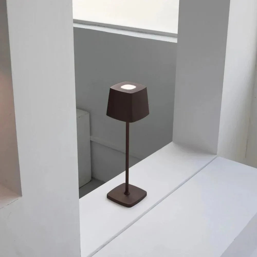 LuxLight - Lampe de Table Sans Fil | Élégance moderne et autonomie jusqu’à 20h
