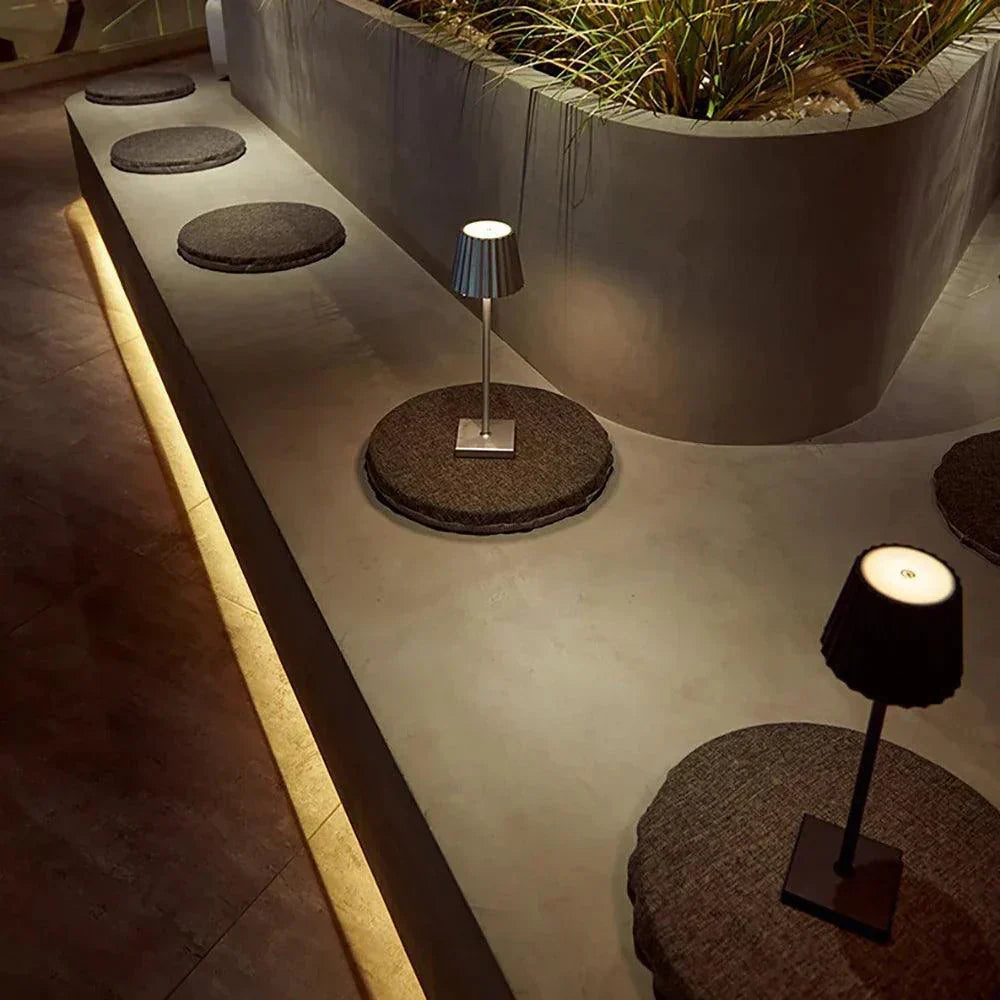 LuxiGlow - Lampe de Table LED Sans Fil | Recharge USB et intensité réglable