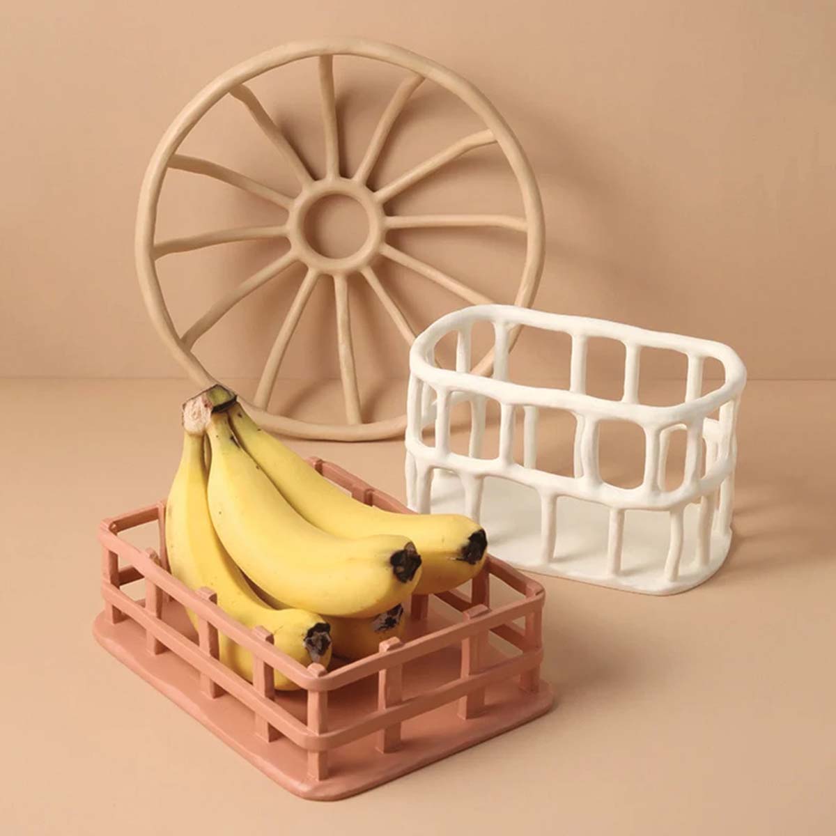 Bol à fruits en résine, sculpté