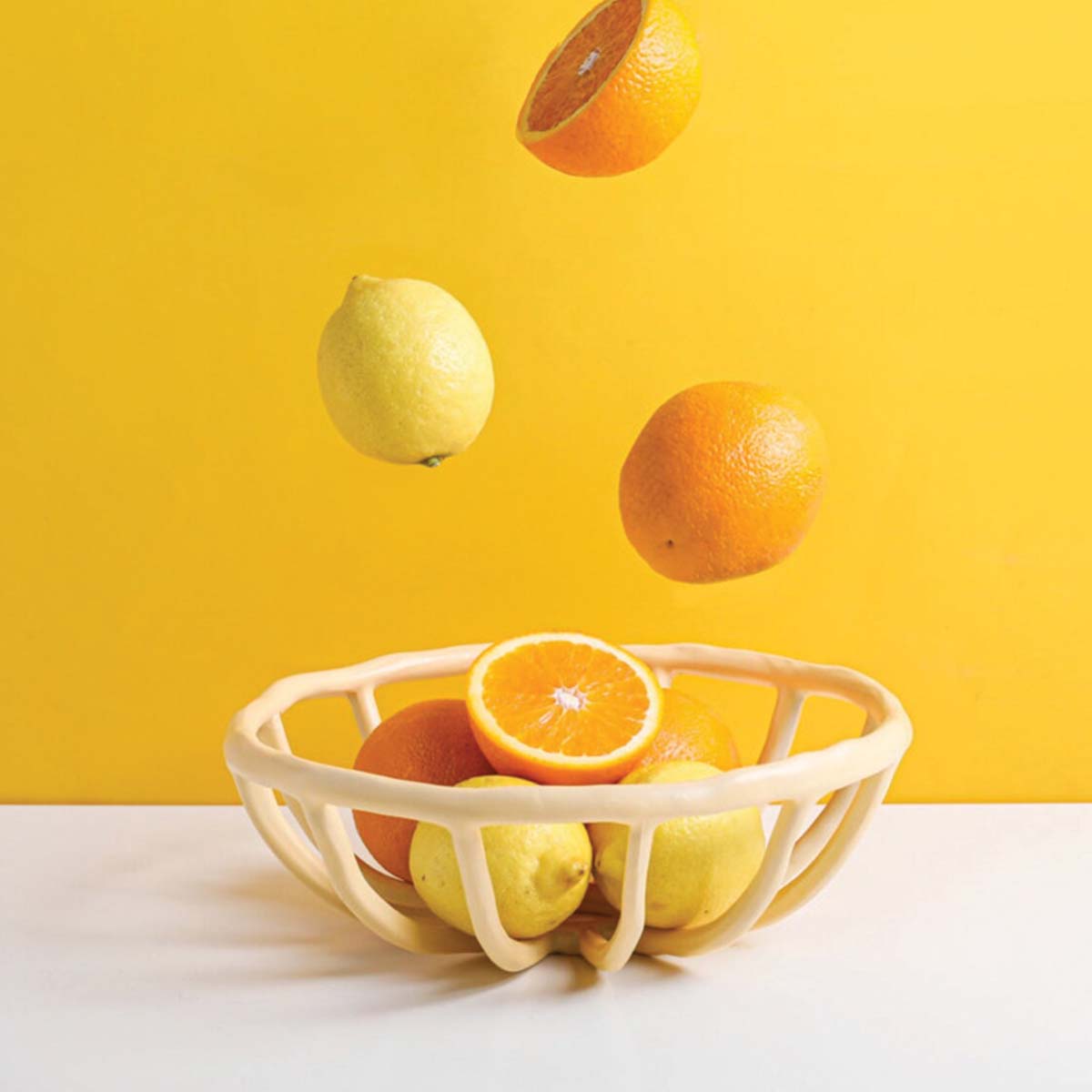 Bol à fruits en résine, sculpté