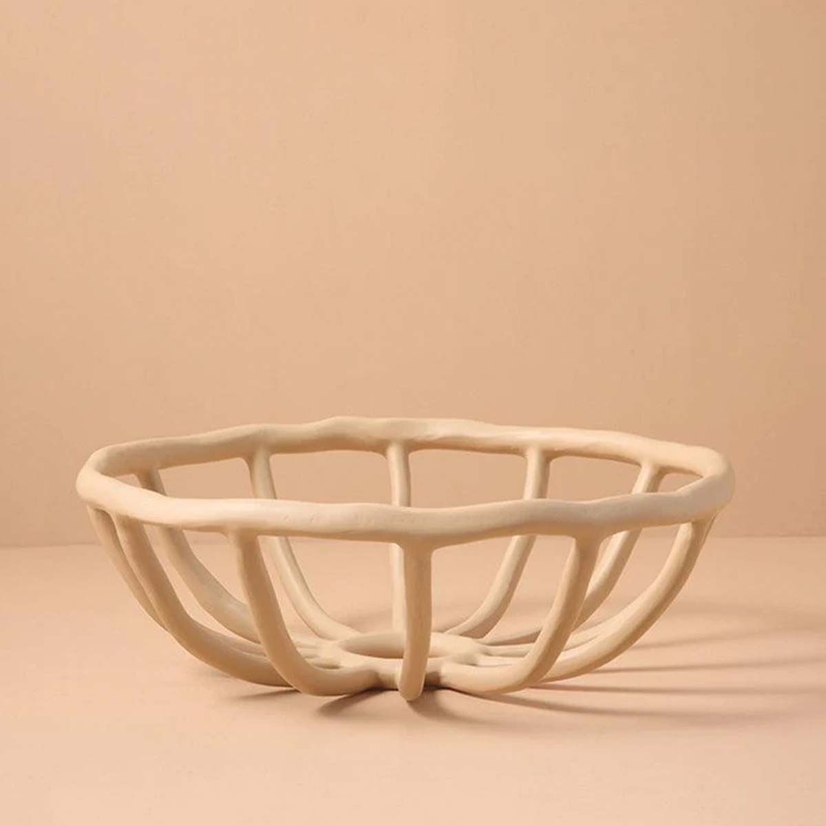 Bol à fruits en résine, sculpté