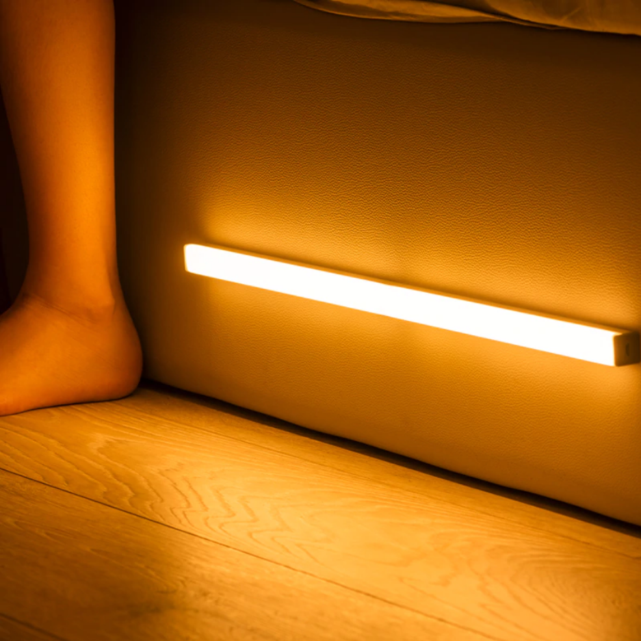Veilleuse à détection de mouvement LED | Énergétiquement efficace, alimentée par piles ou USB