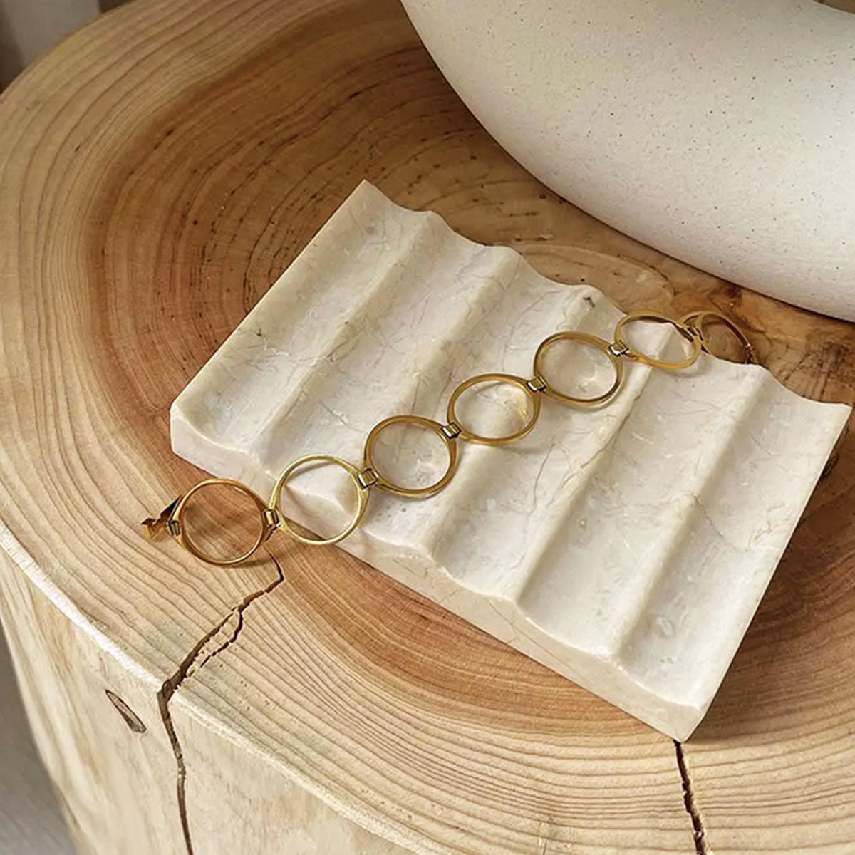 Plateau en Pierre Cannelé | Design Élégant en Pierre Naturelle pour Décoration d'Intérieur