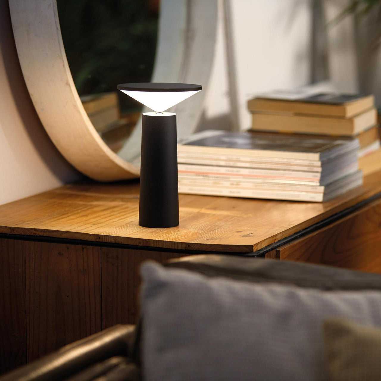 Lampes de table LED modernes | Dimmables et rotatives avec batterie intégrée