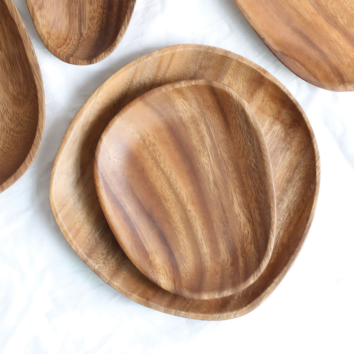 Ensemble de plateaux en noyer et acacia | Plateaux en bois élégants pour un service chic