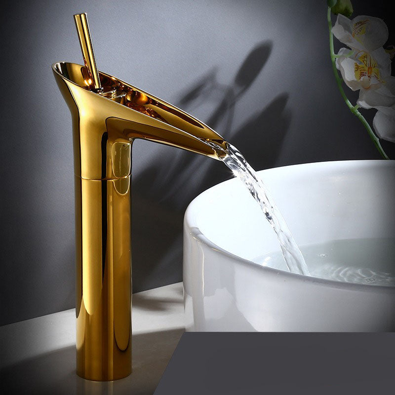 Robinet de lavabo de salle de bain en cascade antique | Élégance classique, confort moderne