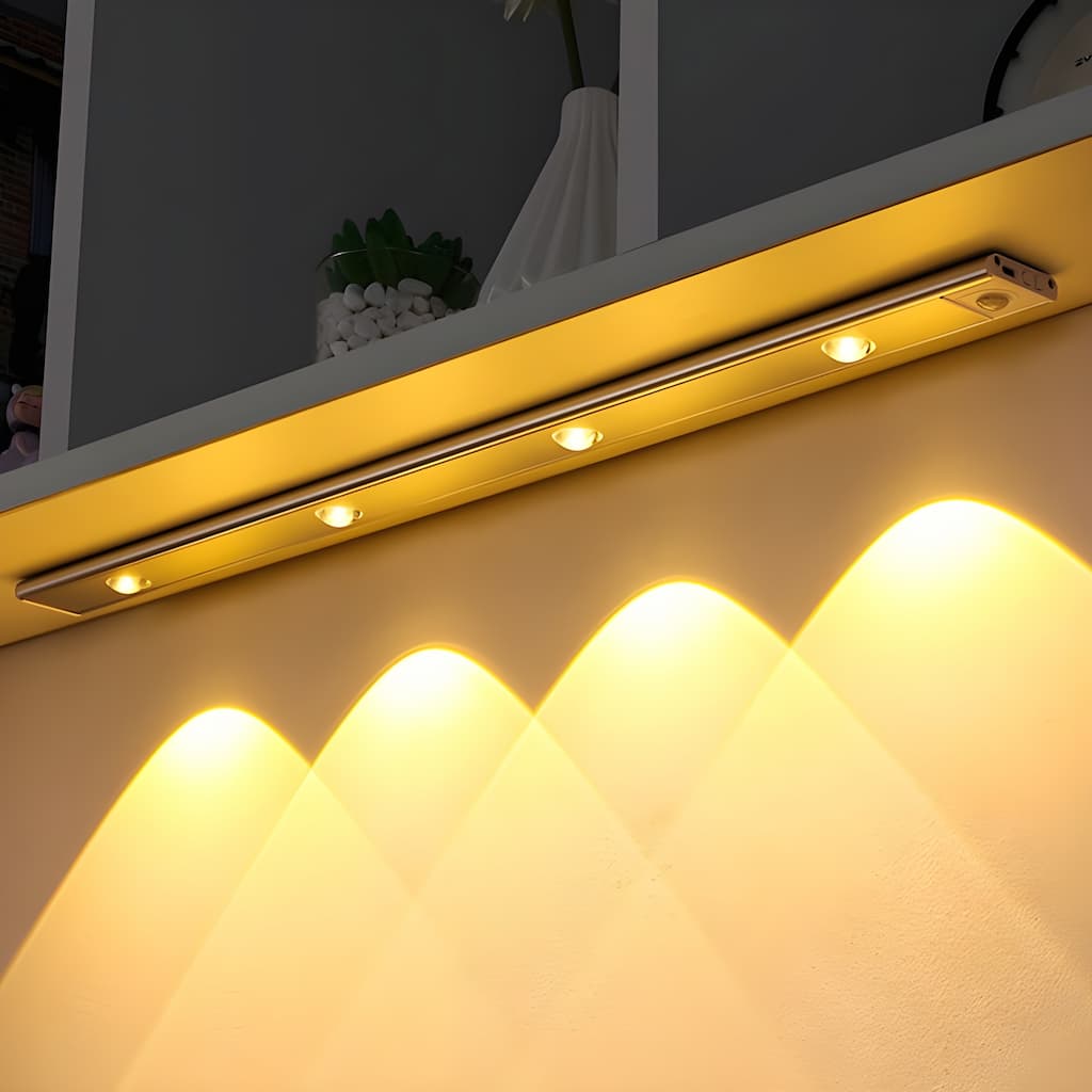 Luminaire LED intelligent sans fil | Éclairage activé par mouvement et installation facile