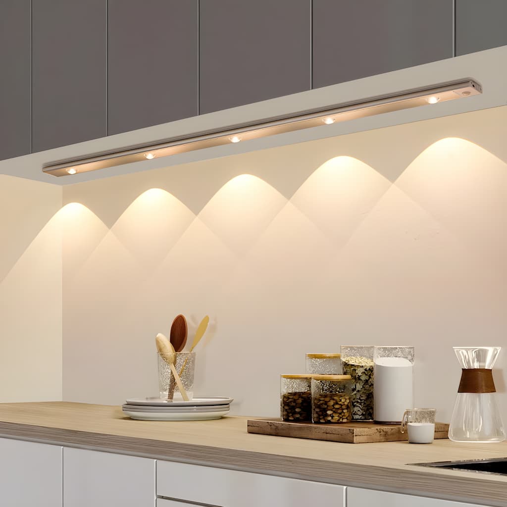 Luminaire LED intelligent sans fil | Éclairage activé par mouvement et installation facile