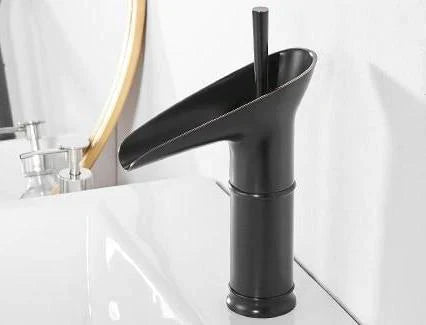 Robinet de lavabo de salle de bain en cascade antique | Élégance classique, confort moderne