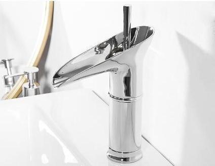 Robinet de lavabo de salle de bain en cascade antique | Élégance classique, confort moderne