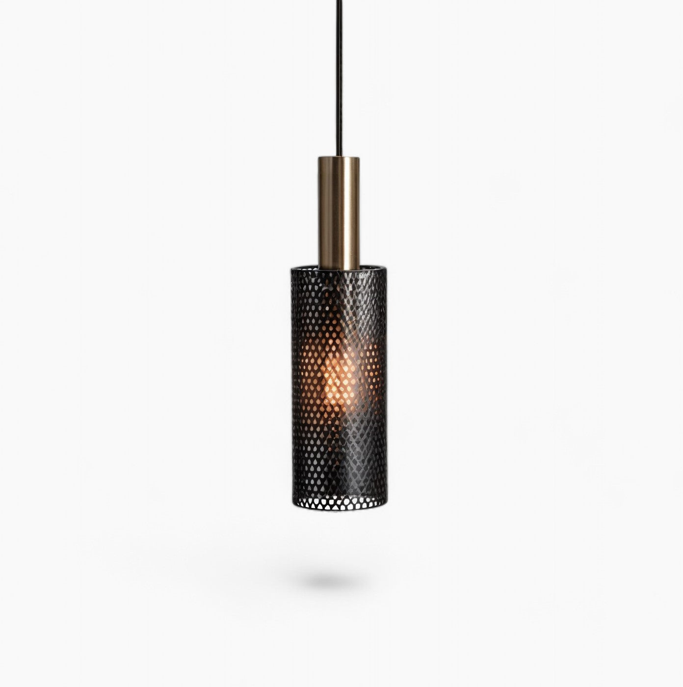 Suspension Métal Élégante | Design Moderne et Câble Réglable